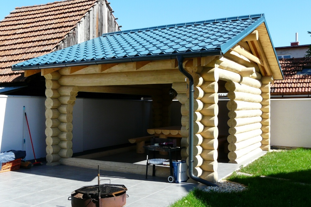 zrubový altán