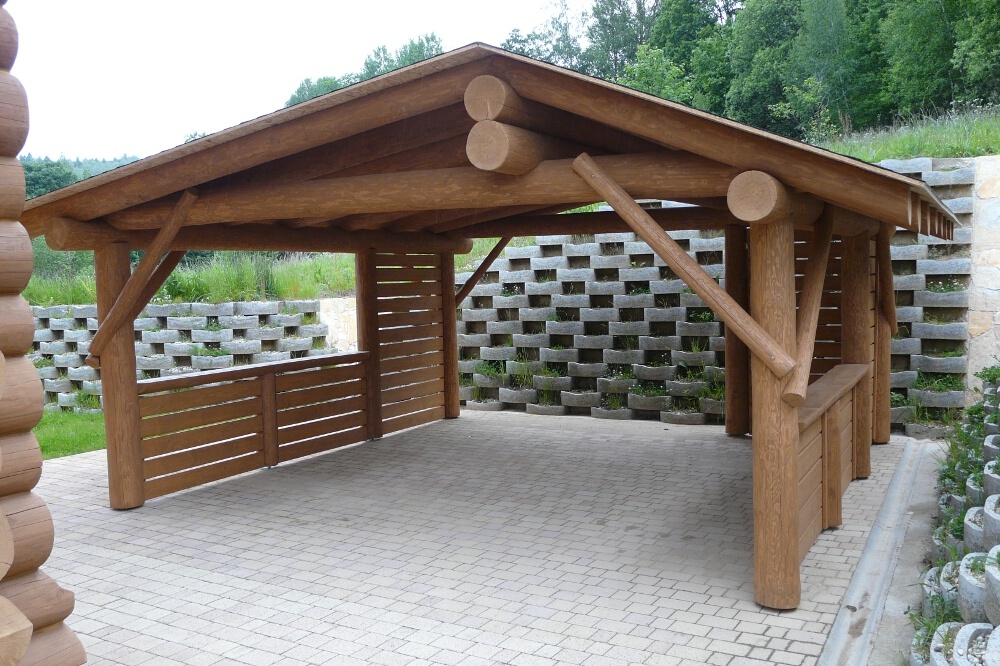 zrubový altánok