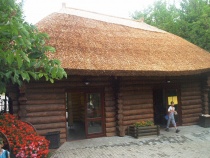 zrubová stavba - areál zoo